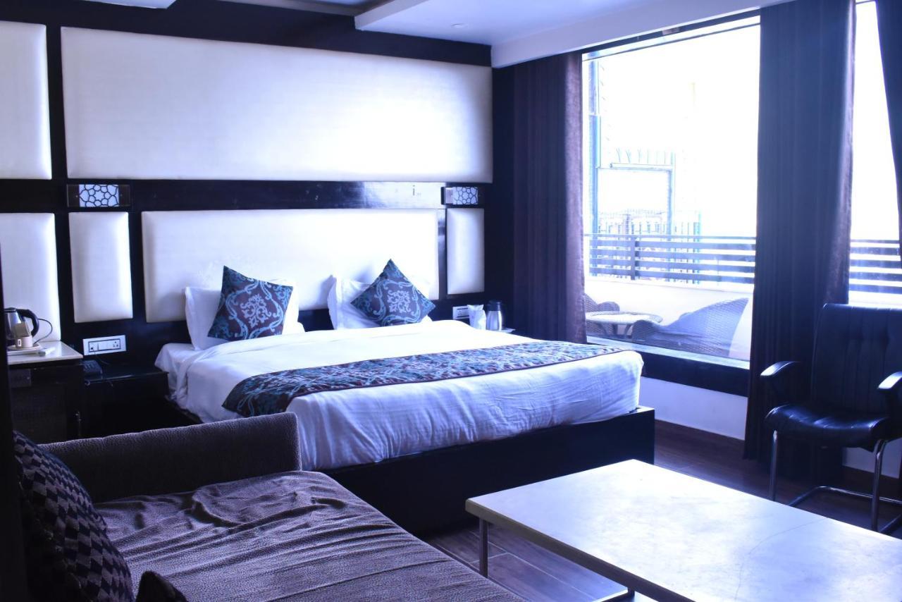 Hotel Black Magic ดารัมซาลา ภายนอก รูปภาพ