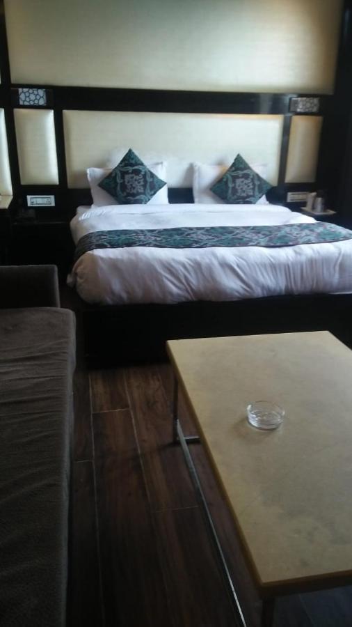Hotel Black Magic ดารัมซาลา ภายนอก รูปภาพ