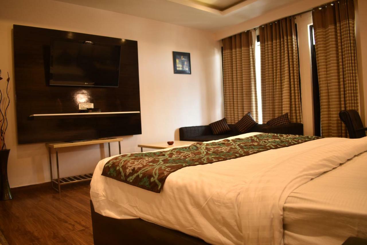 Hotel Black Magic ดารัมซาลา ภายนอก รูปภาพ
